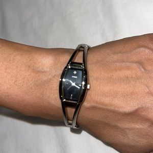 Guess Women’s Watch Silver